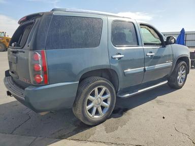 منظر 2008 GMC YUKON DENALI، زاوية 3