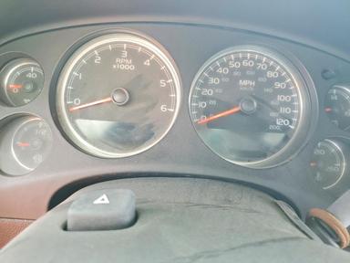 منظر 2008 GMC YUKON DENALI، زاوية 9
