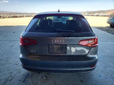 منظر 2016 AUDI A3 E-TRON PREMIUM، زاوية 6