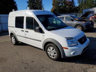 Vue de 2011 FORD TRANSIT CONNECT XLT DELIVERY VAN, angle 4