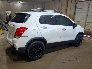 Vista de 2018 CHEVROLET TRAX 1LT, ángulo 3