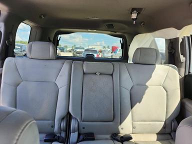 Vue de 2011 HONDA PILOT LX, angle 10