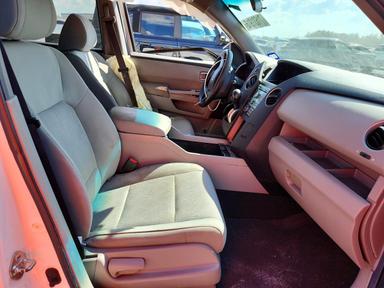Vue de 2011 HONDA PILOT LX, angle 7