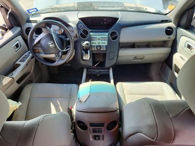 Vue de 2011 HONDA PILOT LX, angle 8