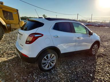 Vedere 2019 BUICK ENCORE PREFERRED, unghi 3