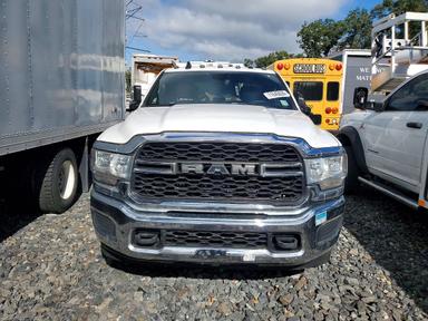 2022 RAM 3500 TRADESMAN view, angle 5