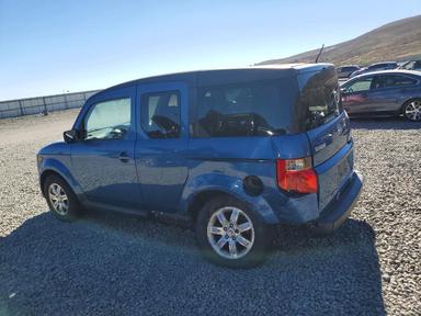 Vue de 2008 HONDA ELEMENT EX, angle 2
