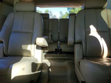 منظر 2009 GMC YUKON SLT، زاوية 10