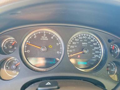 منظر 2009 GMC YUKON SLT، زاوية 9