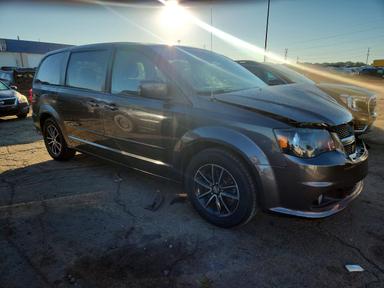 Вид 2015 DODGE GRAND CARAVAN SXT, угол 4