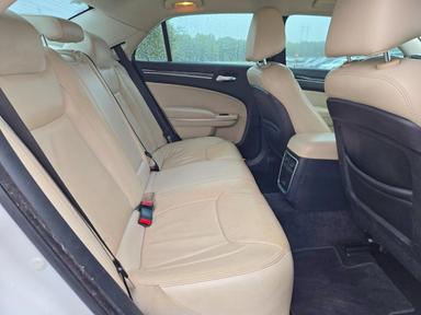 2015 CHRYSLER 300 LIMITED view, angle 10