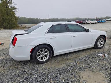 2015 CHRYSLER 300 LIMITED view, angle 3