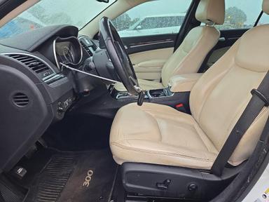 2015 CHRYSLER 300 LIMITED view, angle 7