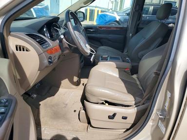 Vue de 2014 CHRYSLER TOWN &amp; COUNTRY TOURING, angle 7
