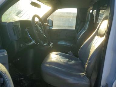 Vista de 2008 CHEVROLET EXPRESS 3500 DELIVERY VAN, ángulo 7