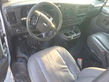 Vista de 2008 CHEVROLET EXPRESS 3500 DELIVERY VAN, ángulo 8