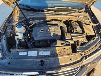 Vista de 2017 VOLKSWAGEN PASSAT SE, ángulo 11