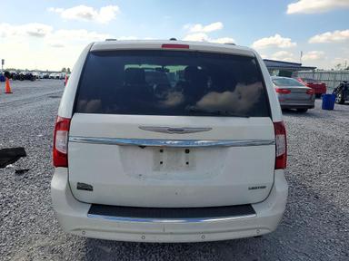 Vue de 2012 CHRYSLER TOWN &amp; COUNTRY LIMITED, angle 6