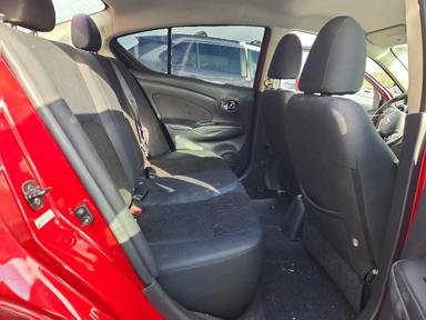 Vista de 2013 NISSAN VERSA 1.6 S, ángulo 10
