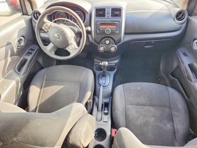 Vista de 2013 NISSAN VERSA 1.6 S, ángulo 8