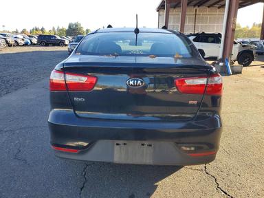 Vue de 2017 KIA RIO LX, angle 6