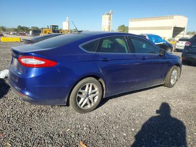 Vista de 2016 FORD FUSION SE, ángulo 3