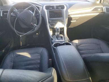 Vista de 2016 FORD FUSION SE, ángulo 8