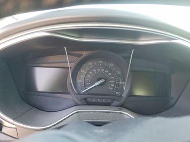 Vista de 2016 FORD FUSION SE, ángulo 9