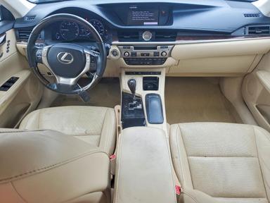 Vue de 2013 LEXUS ES 350, angle 8