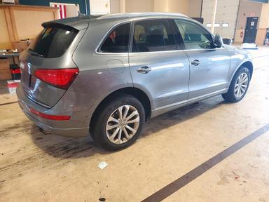 منظر 2015 AUDI Q5 PREMIUM، زاوية 3