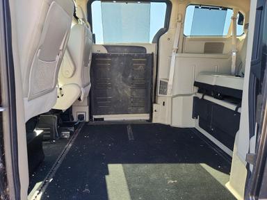 Vue de 2012 CHRYSLER TOWN &amp; COUNTRY TOURING L, angle 11