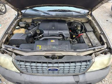 منظر 2003 FORD EXPLORER XLT، زاوية 12
