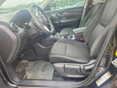 Vista de 2017 NISSAN ROGUE S, ángulo 7