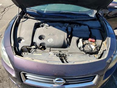 Vue de 2014 NISSAN MAXIMA 3.5 S, angle 11
