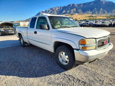 Вид 2002 GMC NEW SIERRA K1500, угол 4