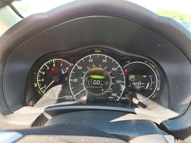 Vue de 2018 NISSAN VERSA NOTE SV, angle 9