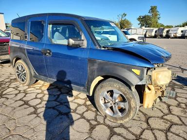 Vista de 2006 HONDA ELEMENT LX, ángulo 4