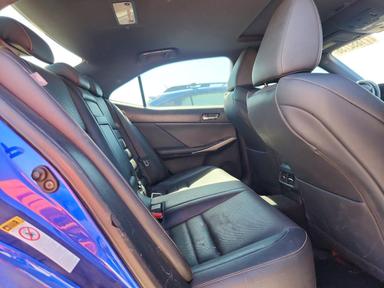 منظر 2016 LEXUS IS 200T، زاوية 10