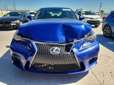 منظر 2016 LEXUS IS 200T، زاوية 5