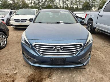 Vista de 2015 HYUNDAI SONATA SE, ángulo 5