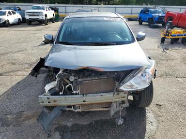 منظر 2016 NISSAN VERSA 1.6 SV، زاوية 5