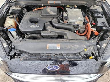 Вид 2016 FORD FUSION TITANIUM PHEV, угол 11