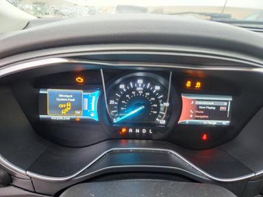 Вид 2016 FORD FUSION TITANIUM PHEV, угол 9