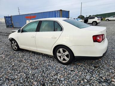 منظر 2008 VOLKSWAGEN JETTA SE، زاوية 2
