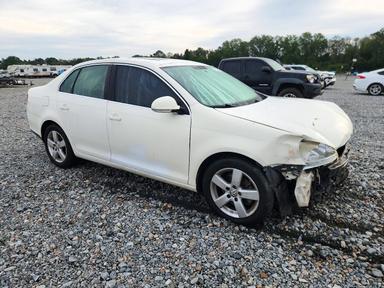 منظر 2008 VOLKSWAGEN JETTA SE، زاوية 4