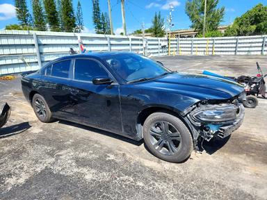 Вид 2021 DODGE CHARGER SXT, угол 4