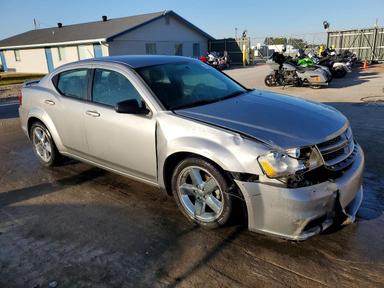 منظر 2014 DODGE AVENGER SE، زاوية 4