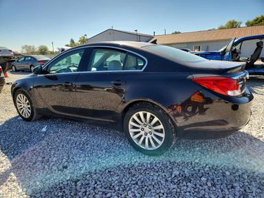Vista de 2011 BUICK REGAL CXL, ángulo 2