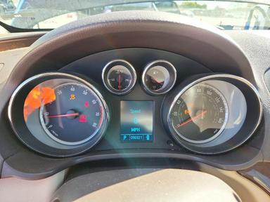 Vista de 2011 BUICK REGAL CXL, ángulo 9