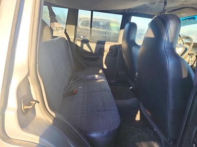 Vue de 2000 JEEP CHEROKEE SPORT, angle 11